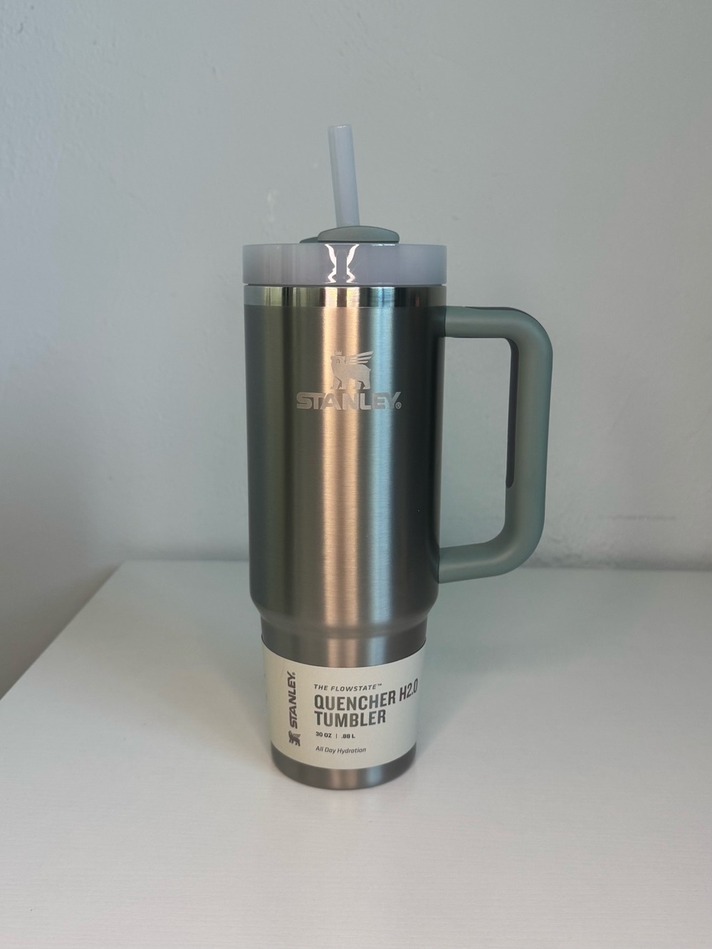 Stanley The Quencher H2.0 FlowState Tumbler 30oz Sage Green Stainless Steel
